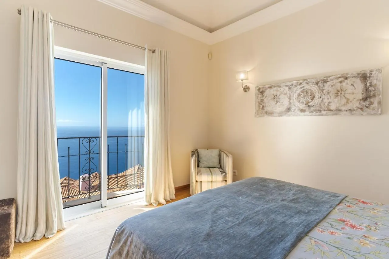 Villa Bougainvillea Palheiro Village By Hr Madeira Funchal 0*,  Portugália