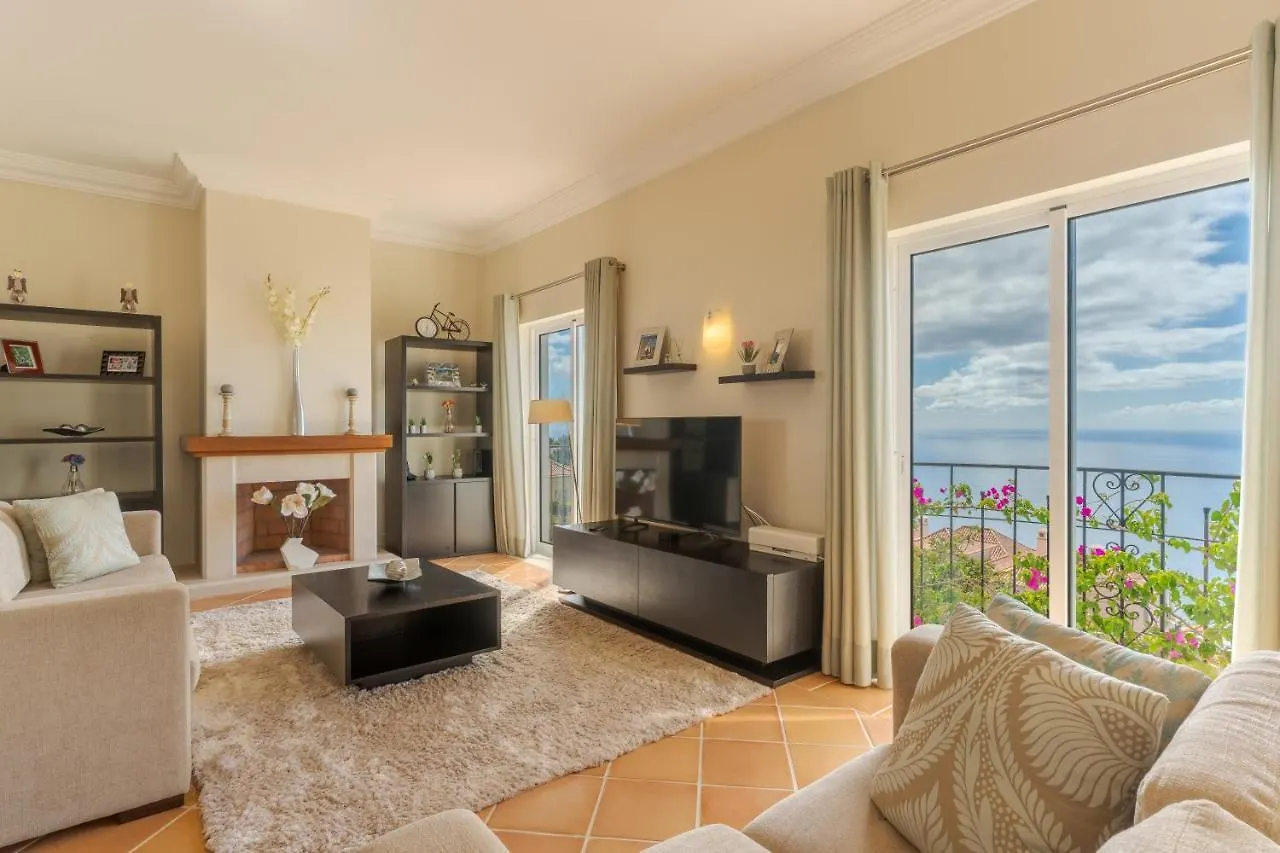 Villa Bougainvillea Palheiro Village By Hr Madeira Funchal  Funchal (Madeira)